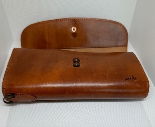 【革が凄いんです！】貴重・廃盤品　モブリス  長財布
