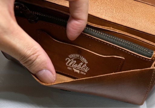 【革が凄いんです！】貴重・廃盤品　モブリス  長財布