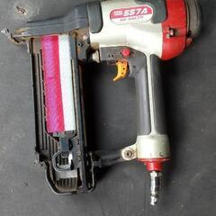 マックス  タッカー  エアーツール  DIY  工具