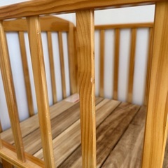 カトージ　ベビーベッド　ナチュラルの画像