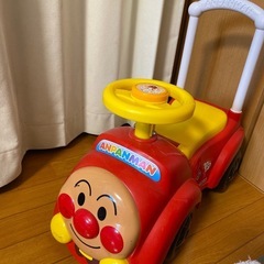 あんぱんまんの車