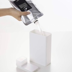 Tower 山崎実業　詰め替え用ランドリーボトル ホワイトの画像