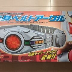 【未開封品】レジェンド変身ベルトシリーズ　仮面ライダークウガ　アークル