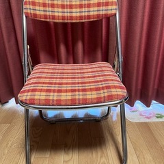 オシャレなパイプ椅子