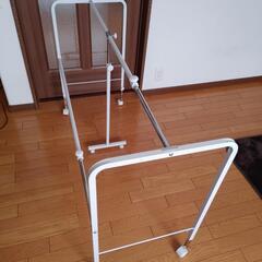 押入れハンガーラック　伸縮可能　美品の画像