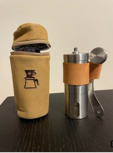 コーヒーミル（ケース付き）