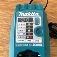 makitaバッテリ充電器の画像