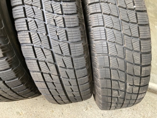 185/70R14 スタッドレスタイヤ　BS