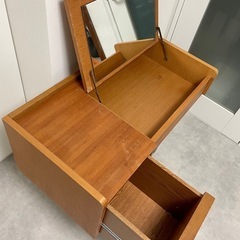 【交渉中】IDEE木製ドレッサーの画像