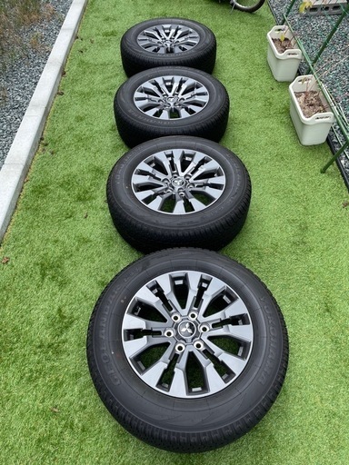 【受付一時停止中】 トライトン GLS 純正タイヤ＆ホイール