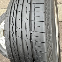 スバル
　フォレスター　純正アルミとタイヤ4本セット 225/60R17 の画像