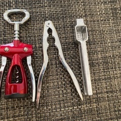 ワインオープナー、ガーリックプレス、クルミ割り器