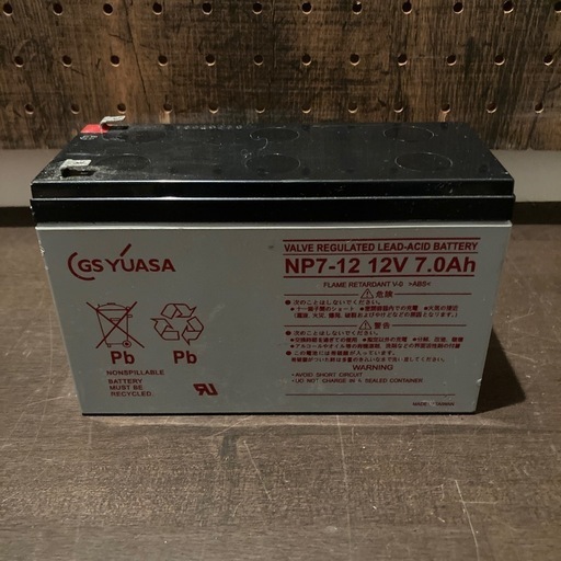 GS YUASA バッテリー　12v NP7-12 7.0A