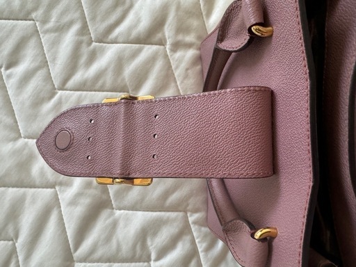 burberryバック　ピンク　可愛い