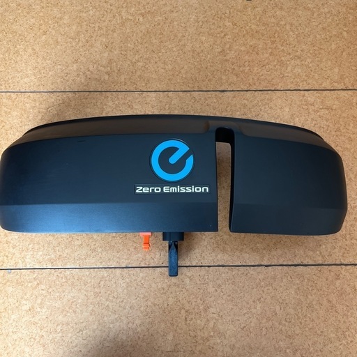 日産リーフ　充電器カバー