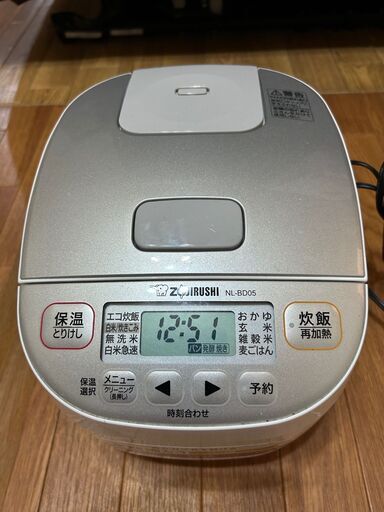 2021年製マイコン炊飯ジャー3合炊き用