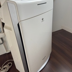 加湿空気清浄機Panasonic F-VXG50の画像