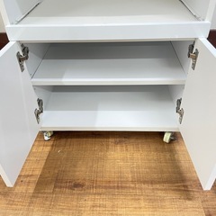 キャスター付きレンジ台/ホワイト(白色)レンジボード/キッチン収納/キッチンワゴン/動作確認済み/学生/単身用/新生活/大家族/一人暮らし/福岡市/糸島市/お買い替え対応/古い家電引取り処分可能/直接引取り/自社便配送可能 【JUN-PayPay】【クレジットカード･PayPay支払い可能】の画像