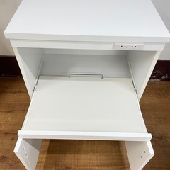 キャスター付きレンジ台/ホワイト(白色)レンジボード/キッチン収納/キッチンワゴン/動作確認済み/学生/単身用/新生活/大家族/一人暮らし/福岡市/糸島市/お買い替え対応/古い家電引取り処分可能/直接引取り/自社便配送可能 【JUN-PayPay】【クレジットカード･PayPay支払い可能】の画像