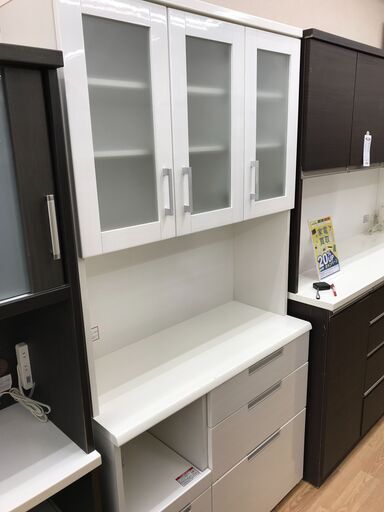 ★ジモティ割あり★ 食器棚    ホワイト    H200×W100×D42   クリーニング済み KJ6156