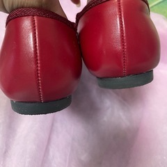 Bebe 赤 フォーマルシューズ 17cmハート型飾り付きの画像