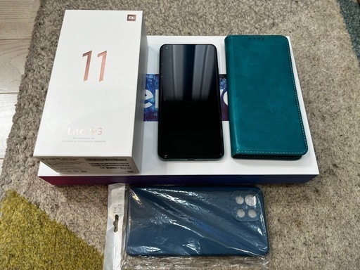 【美品】Xiaomi SIMフリースマートフォン MI 11 LITE 5G