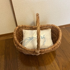 フラワーバスケットとリングピロー結婚式にて使用の画像