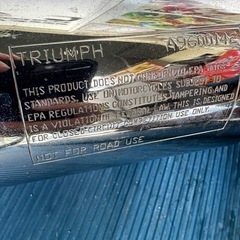 トライアンフ　サンダーバード　スポーツ　サイレンサーの画像