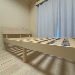 北欧風パインベッド（セミダブル）の画像