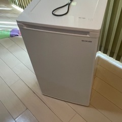 (決まりました) アイリスオーヤマ 冷凍庫 60L