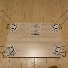 小型　折りたたみテーブルの画像