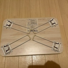 小型　折りたたみテーブルの画像