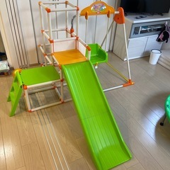 室内折り畳みジャングルジムの画像