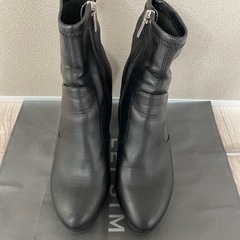 REZOYショートブーツ