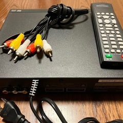 DVDプレイヤー一式　リモコン付きの画像