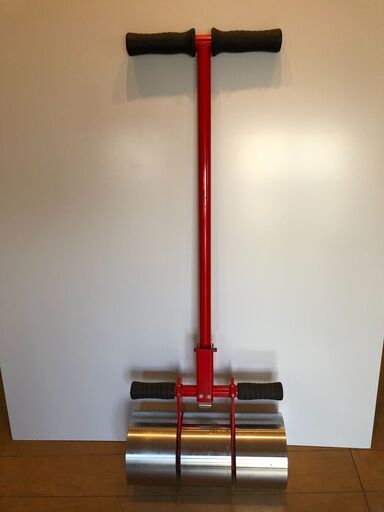 床材工具：リノリュームローラー