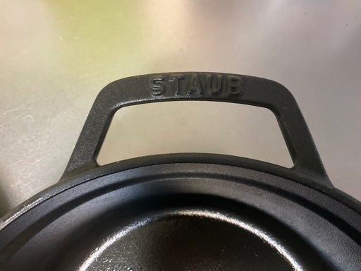 Staub ストウブ ココットラウンド 22cm ブラック