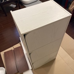 ニトリ　白カラーボックスの画像