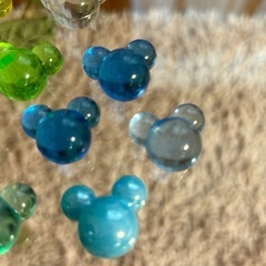 ビーズ　ミッキーマウス型　9個 アクセサリー作成用の画像