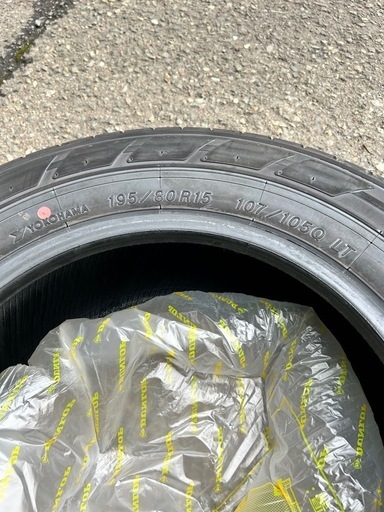 サマータイヤ195\80r15