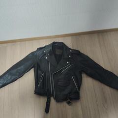 ライダースジャケット