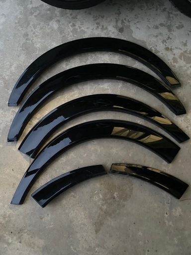 ハイエース用オーバーフェンダー