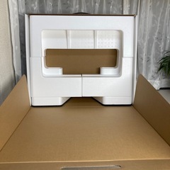 モデル名···iMac Retina 4K 21.5インチ(2017)の空箱の画像