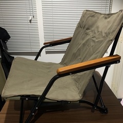 焚き火チェア　キャンプ用品の画像