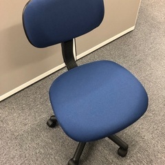 青色椅子x４個