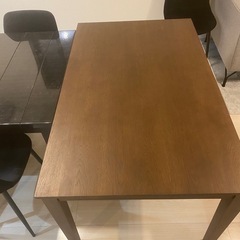 ダイニングテーブル