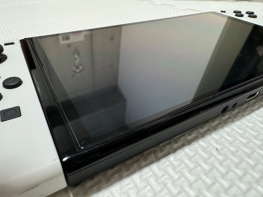 【極美品】ニンテンドーSwitch有機EL+プロコン