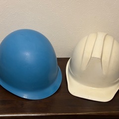 ヘルメット　工事用各種　１つ￥３００〜８００