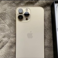 ［新品］iPhone13promax  256G ゴールドの画像