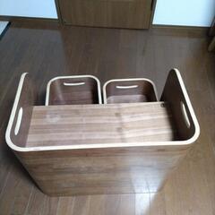 【取引中】子供用家具　机椅子2脚セットの画像